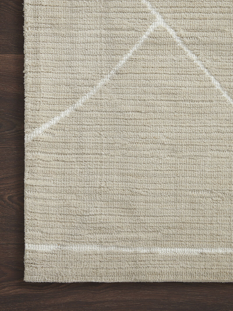 Logan LOG01 Oatmeal/White 8'6" x 12' Rug