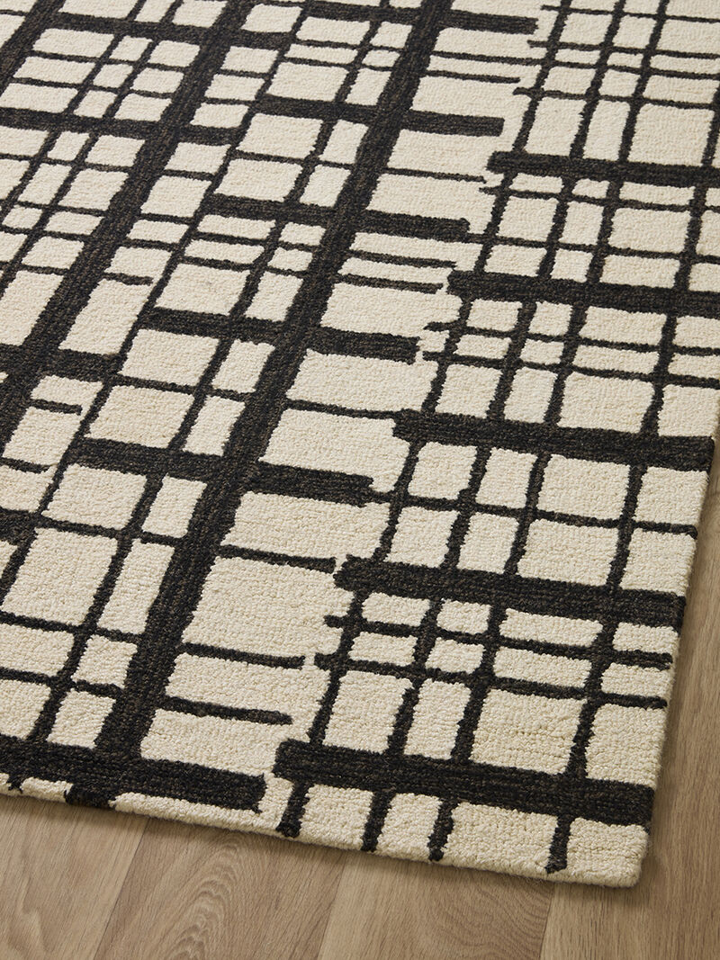 Polly POL02 Black/Ivory 5' x 7'6" Rug
