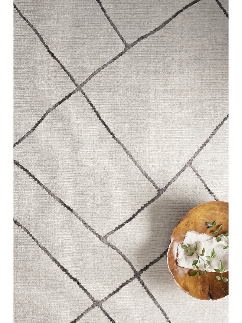 Logan LOG01 Ivory/Charcoal 3'6" x 5'6" Rug
