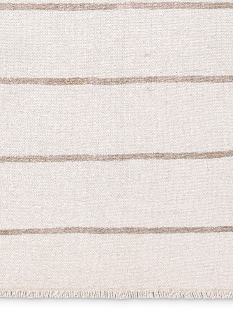 Ryn Saveen 4'x6' Rug