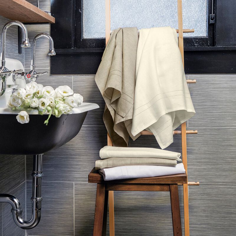 Solino Home 100% Pure Linen Bath Towel 30 x 54 Inch