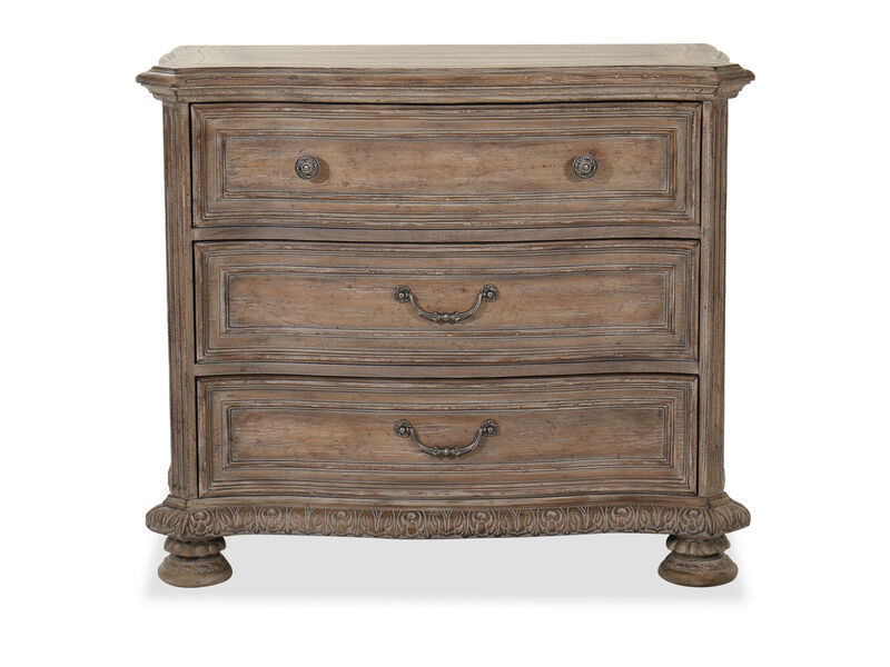 Castella Bachelors Chest