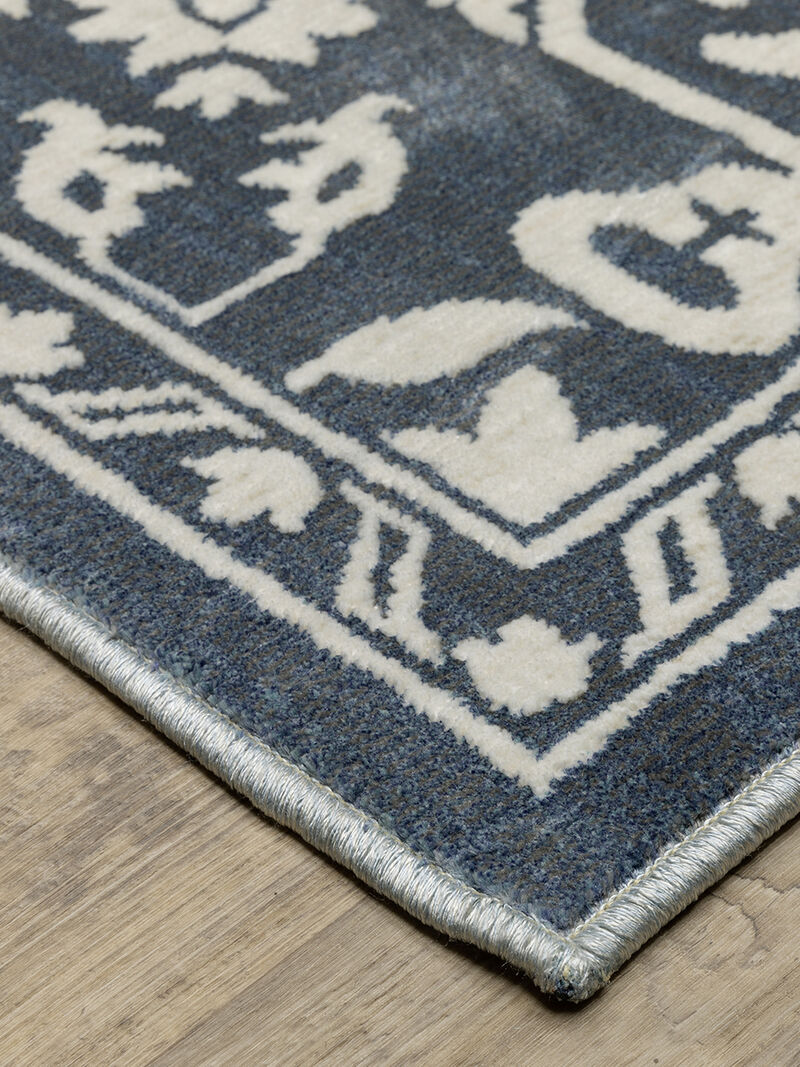 Intrigue 5'3" x 7'6" Blue Rug