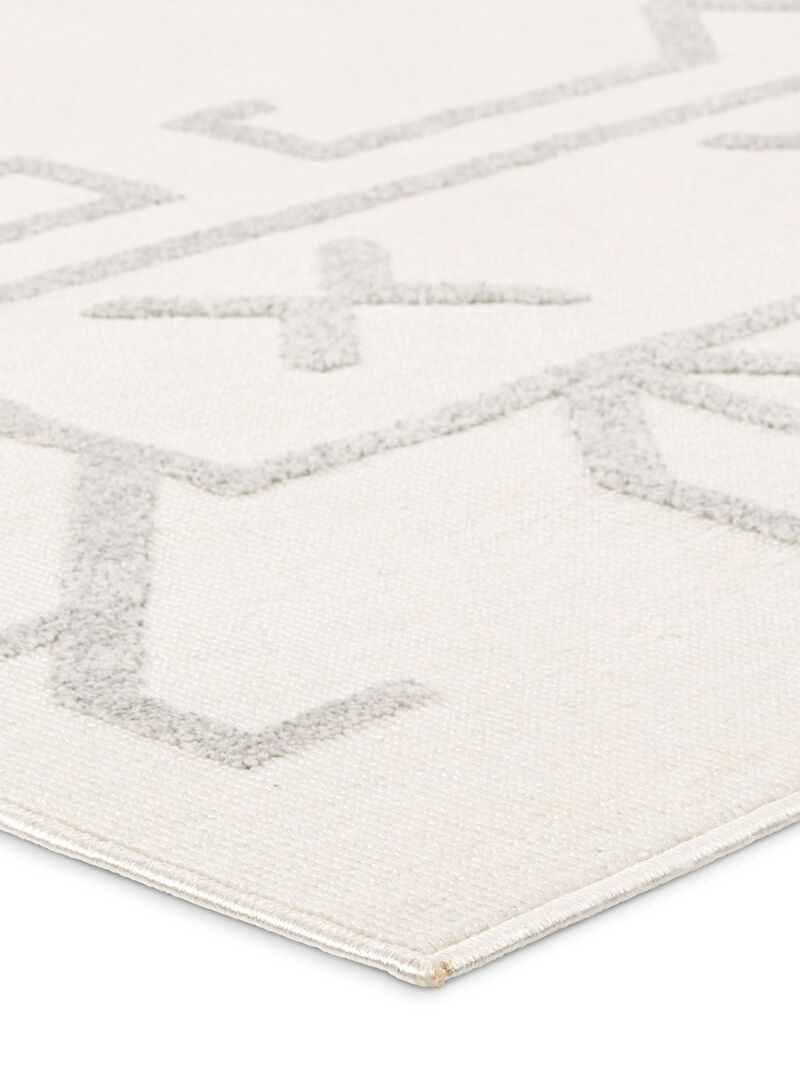 Kysa Kasinda White 5'3" x 7'6" Rug