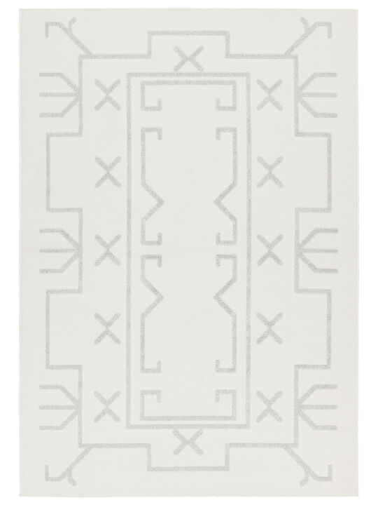 Kysa Kasinda White 5'3" x 7'6" Rug
