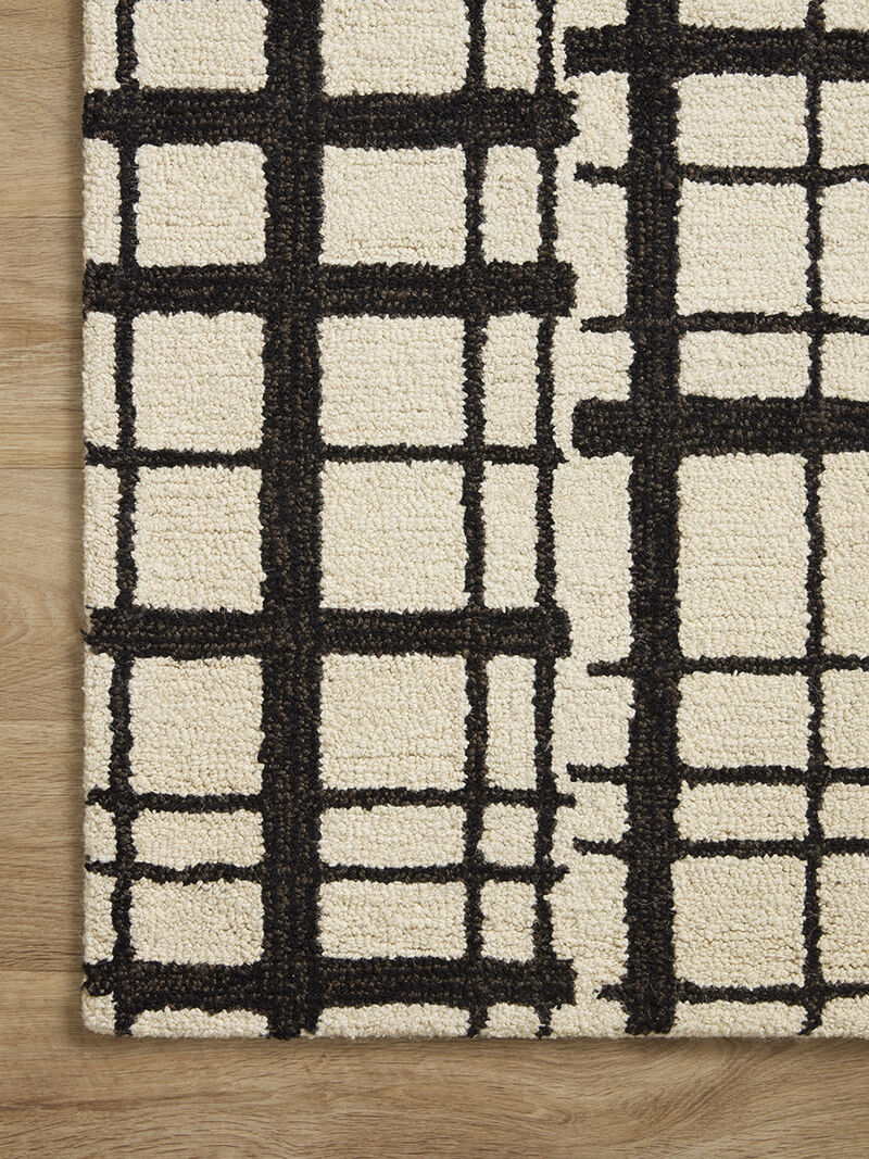 Polly POL02 Black/Ivory 5' x 7'6" Rug