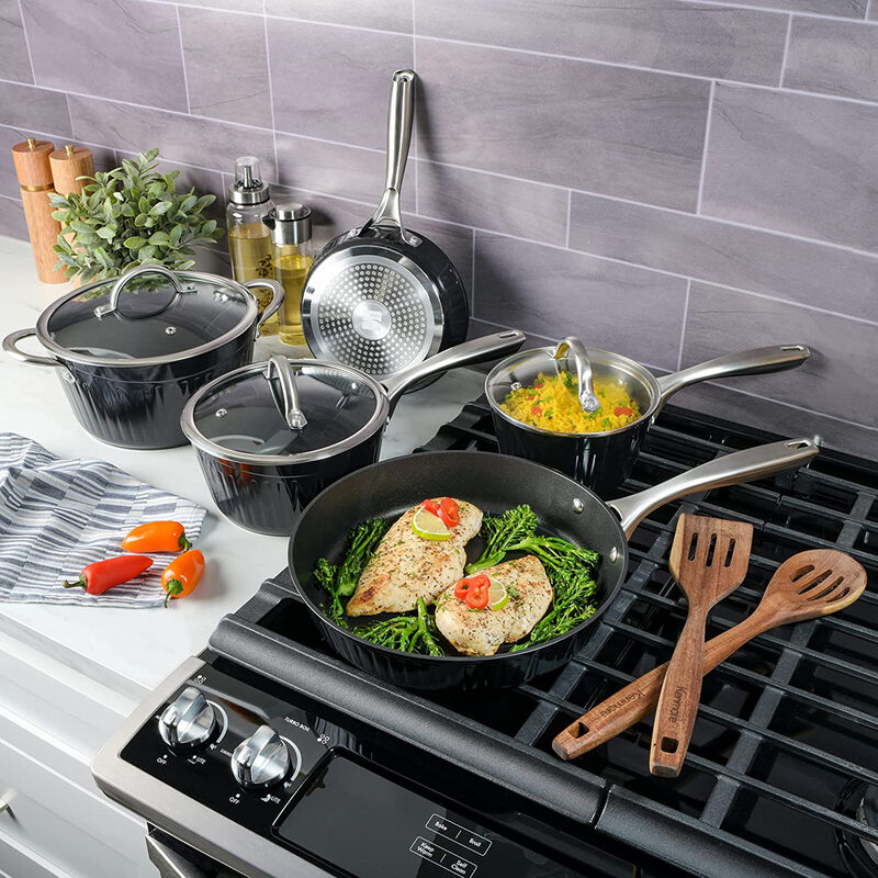 Kenmore Logan 10 Piece Aluminum Nonstick Cookware Set in Black with Wood Utensils