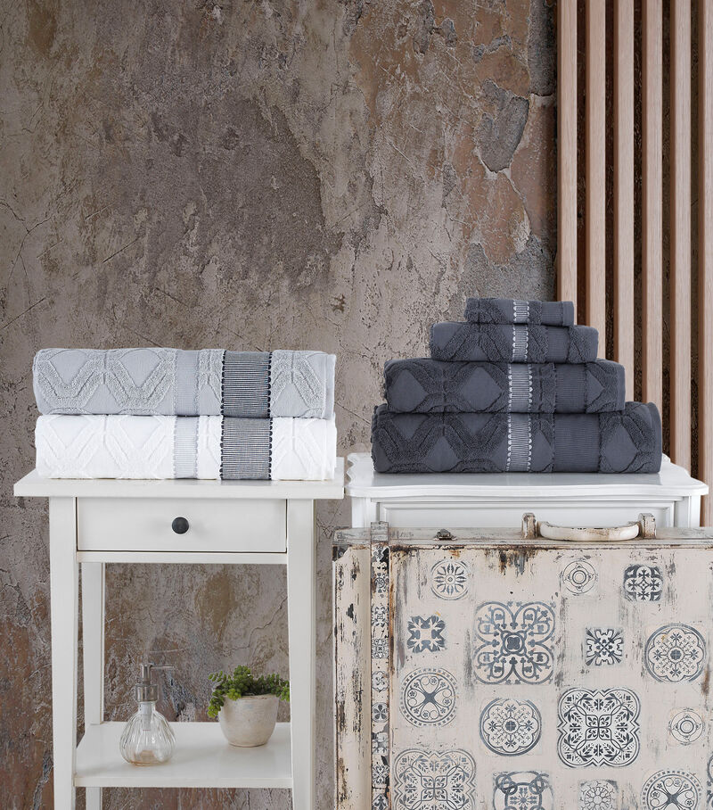 Brooks Brothers Large Square Bath Sheet