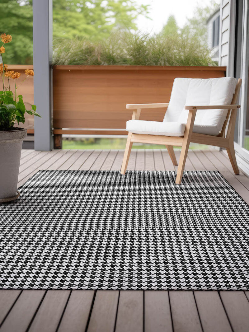 Hinton HN1 Black 10' x 14' Rug