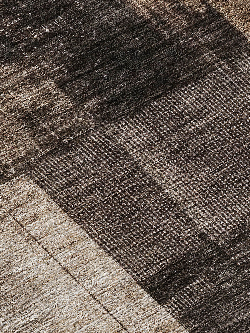 Nouveau NV10 Brown 3' x 5' Rug