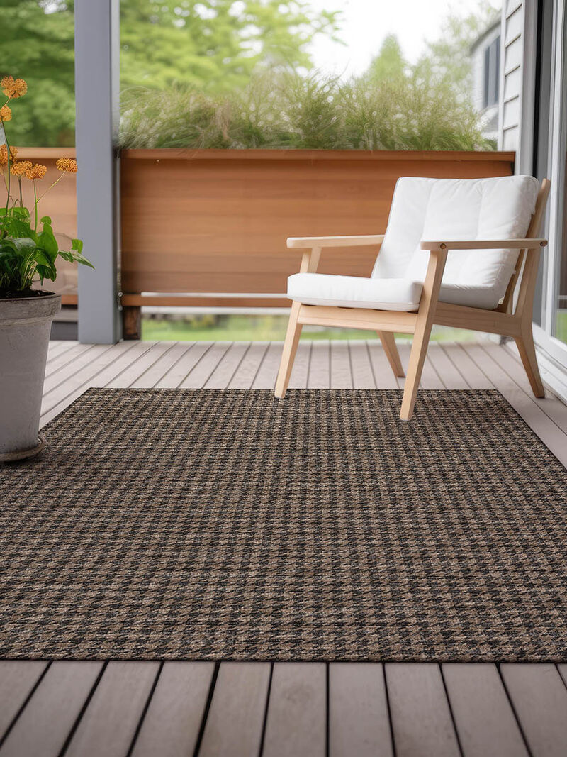Hinton HN1 Chocolate 3' x 5' Rug
