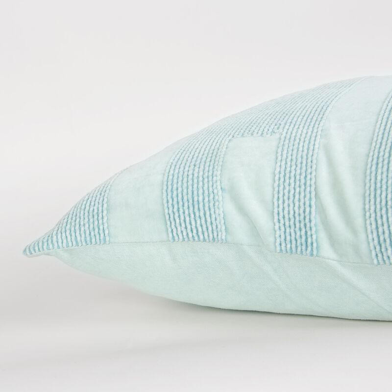 T17859 Pillow