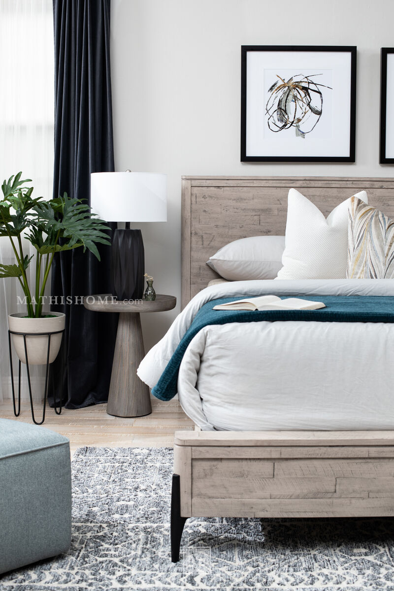 Zane Panel Bed