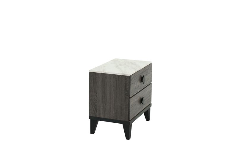 Streamdale Nightstand In Dark Oak (Rustic Accents)