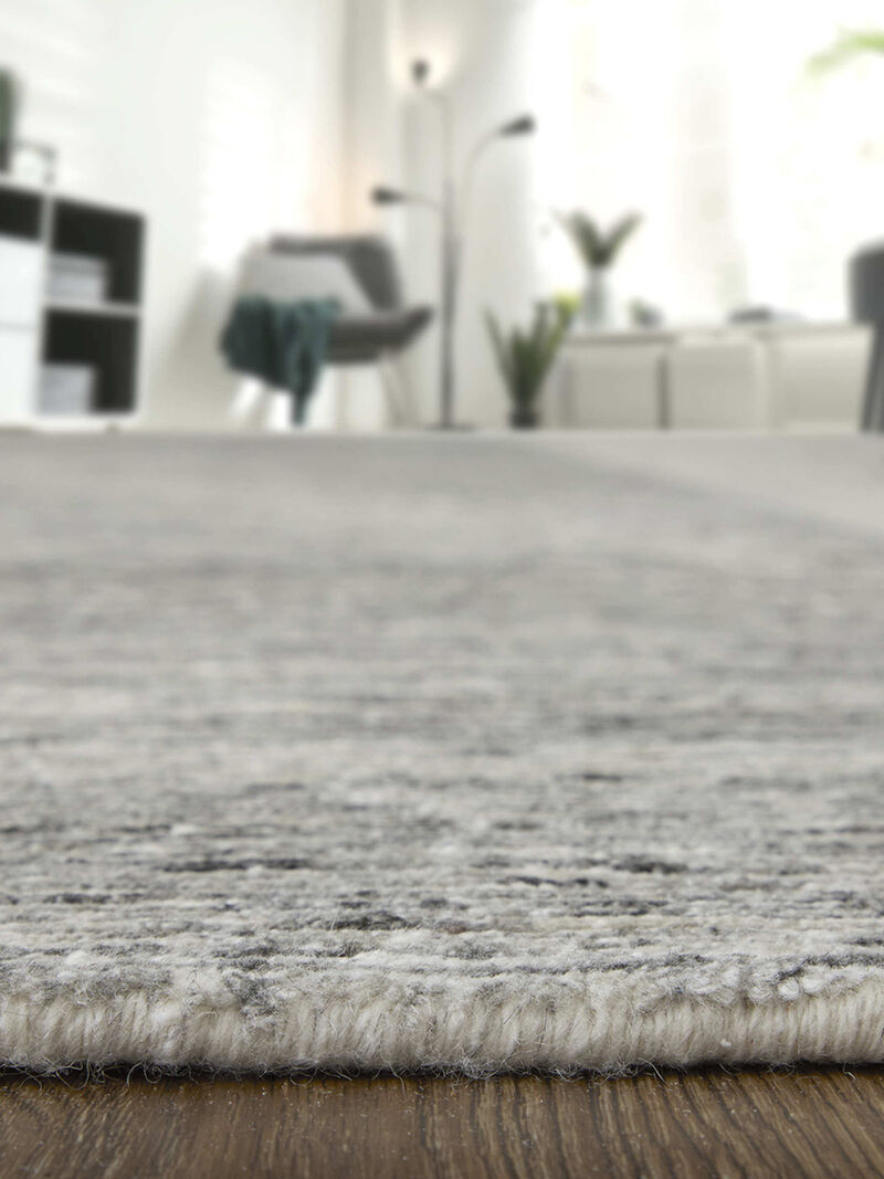 Brighton 69CHF 5'6" x 8'6" Ivory/Gray Rug