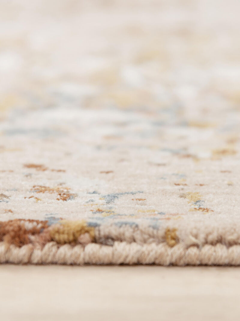 Logan LOG737 5'2" x 7'9" Rug