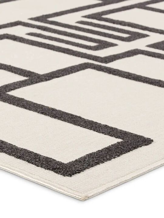 Kysa Odion White 5'3" x 7'6" Rug