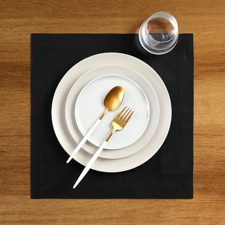 Solino Home 100% Pure Linen Square Placemats 14 x 14 Inch Set of 4 | Fete