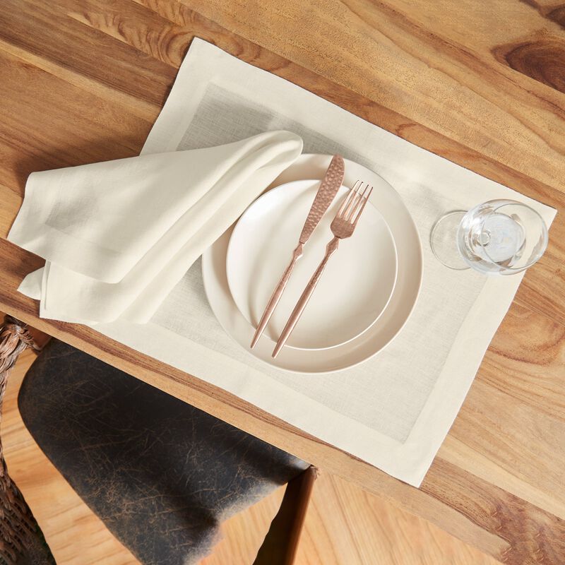 Solino Home 100% Pure Linen Placemats  Set of 4, 14 x 19 Inch | Sonoma