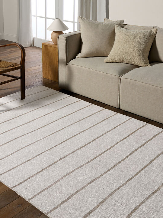 Ryn Saveen 4'x6' Rug