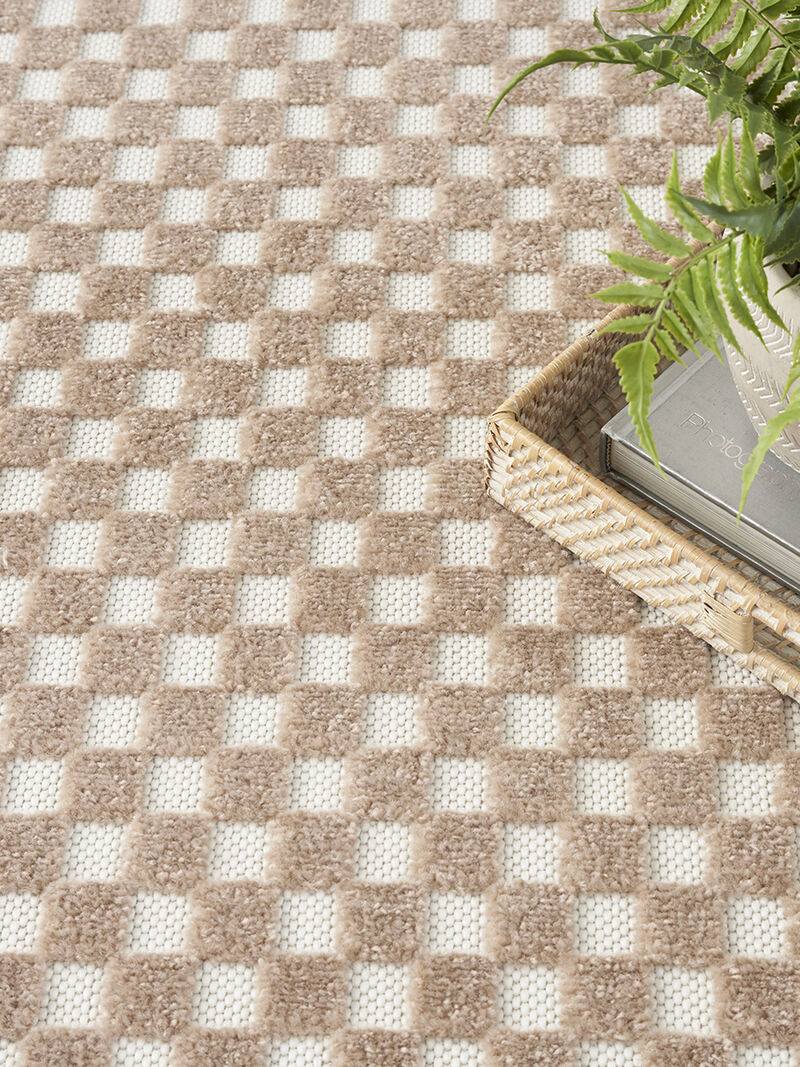 Care Free CAF02 Brown 3'11" x 5'11" Rug