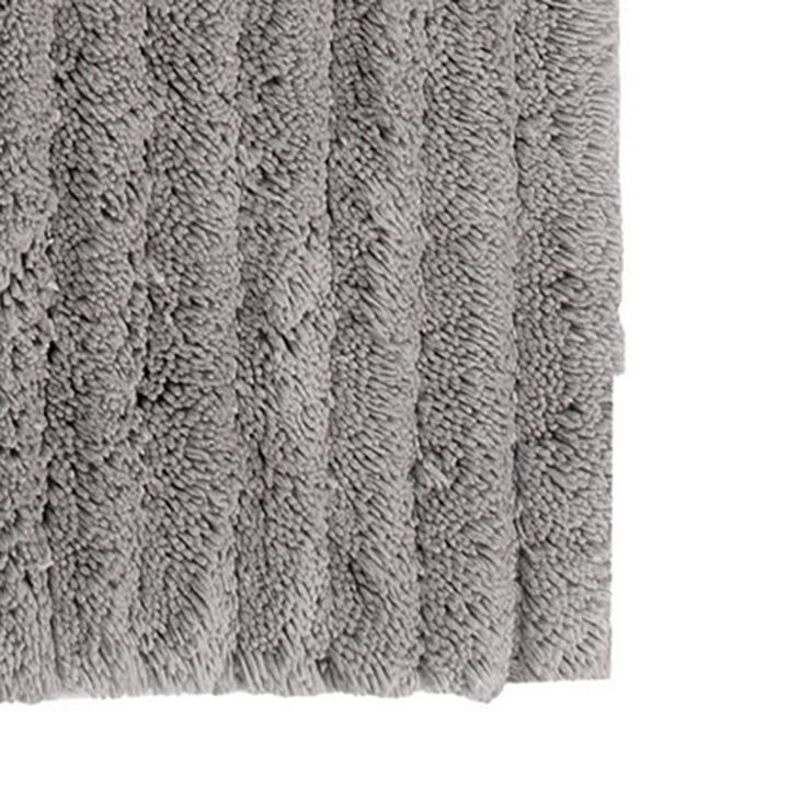 Knightsbridge Chakkar Board 220 GSF Non Skid Back Bath Rug 17 x 24 - Silver
