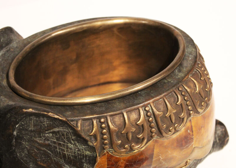 Kneeling Elephant Box