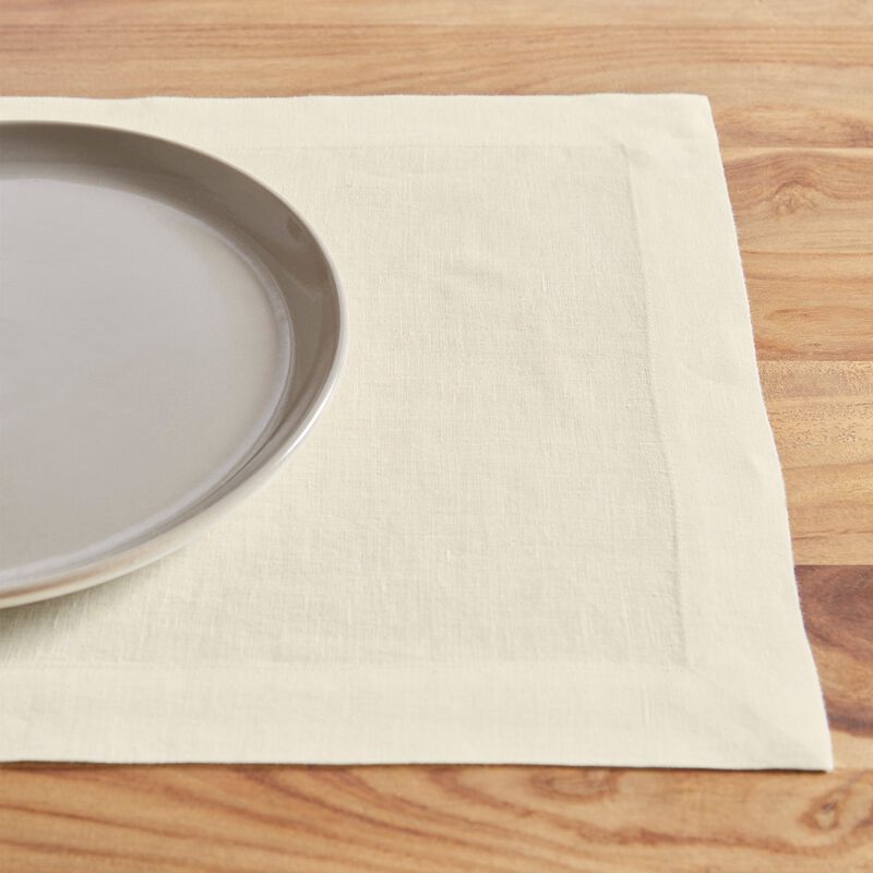 Solino Home 100% Pure Linen Placemats  Set of 4, 14 x 19 Inch | Sonoma