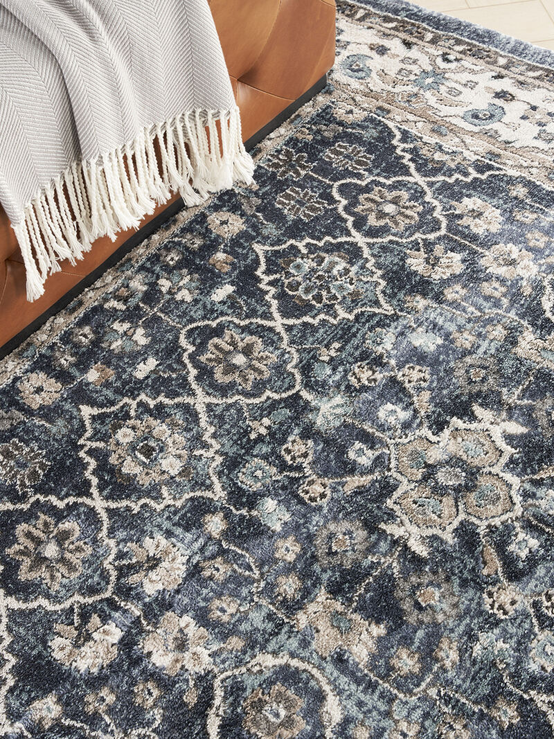 American Manor AMR01 Blue/Ivory 3'11" x 5'11" Rug