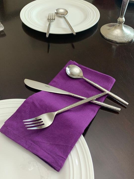 Silver Hammered Stainless Steel Flatware 36-Piece Set (Dinner knives, Dinner Forks, Soup Spoons)