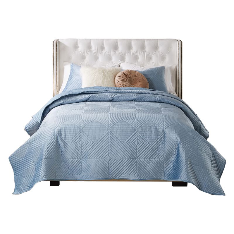 Ahab 3pc Full to Queen Quilt and Pillow Sham Set, Spa Blue Dutch Velvet