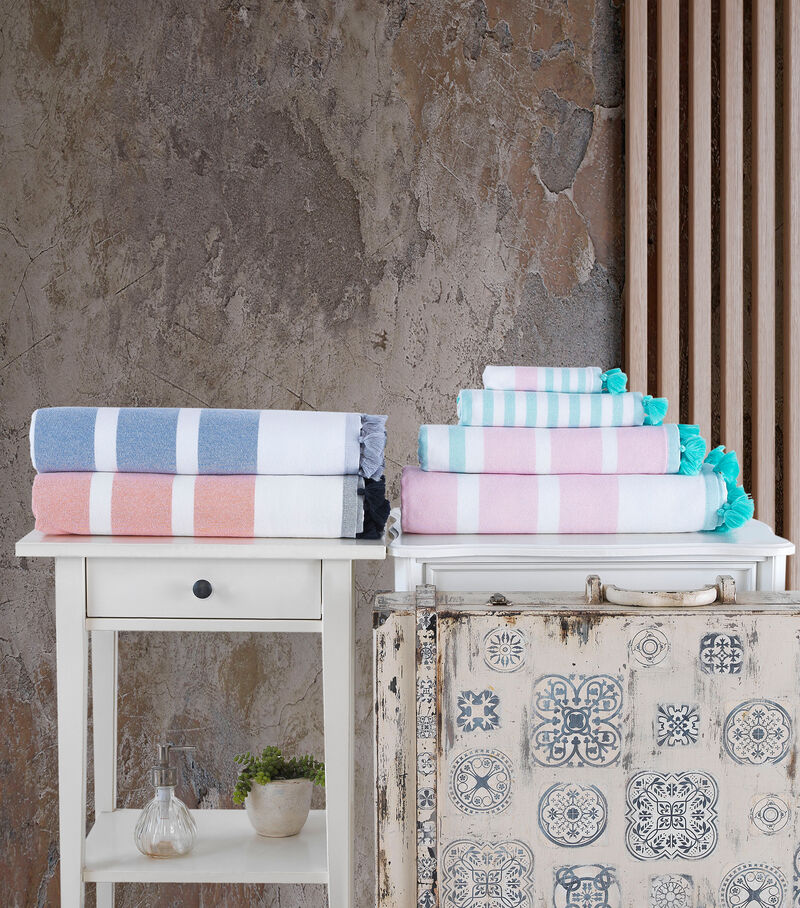Brooks Brothers Turkish Pesthemal Wash Towel