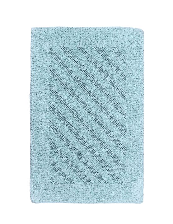 Knightsbridge Shooting Star 220 GSF Reversible Bath Rug 21 x 34 - Light Blue