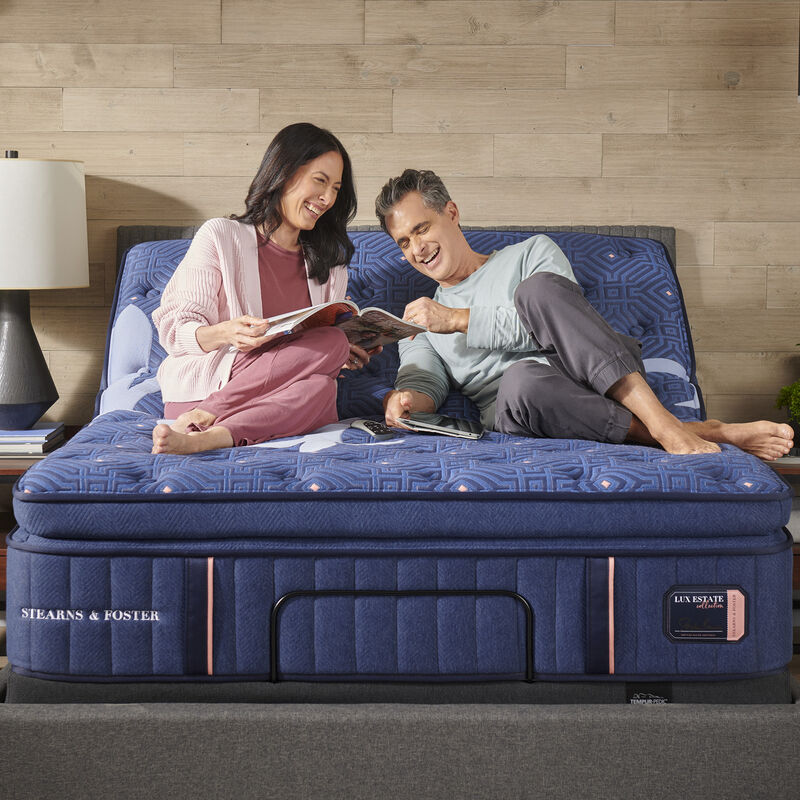 LUX Estate Medium Pillowtop King Mattress