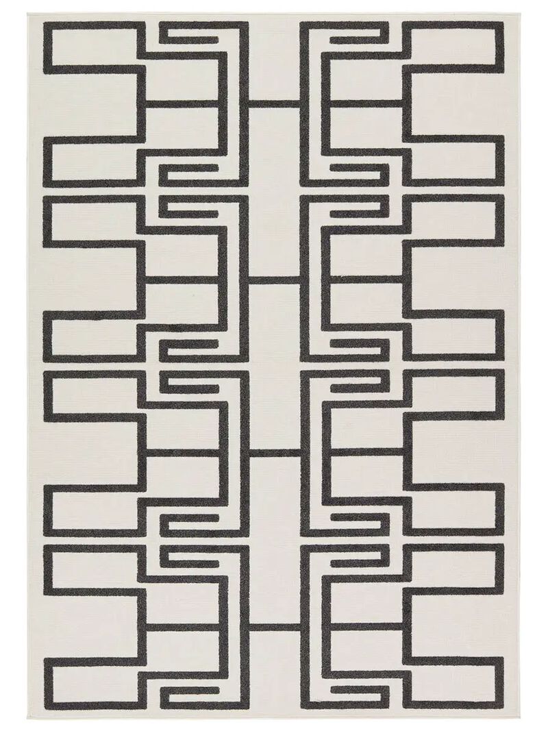 Kysa Odion White 5'3" x 7'6" Rug