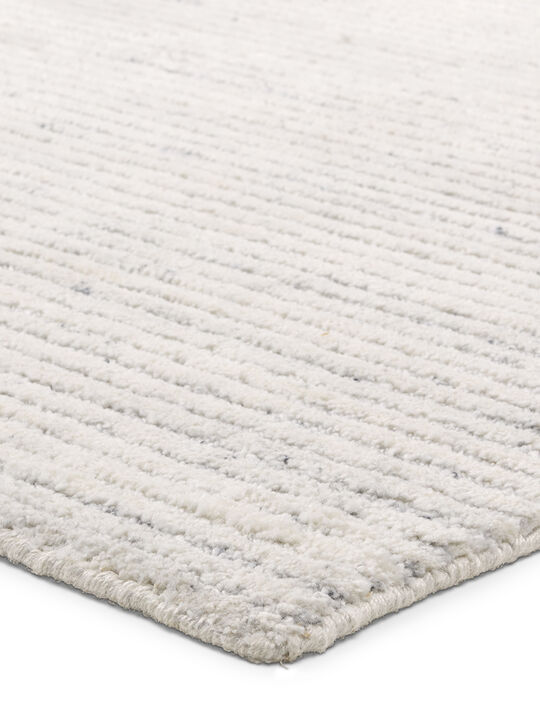 Aiya Mona White 5' x 8' Rug
