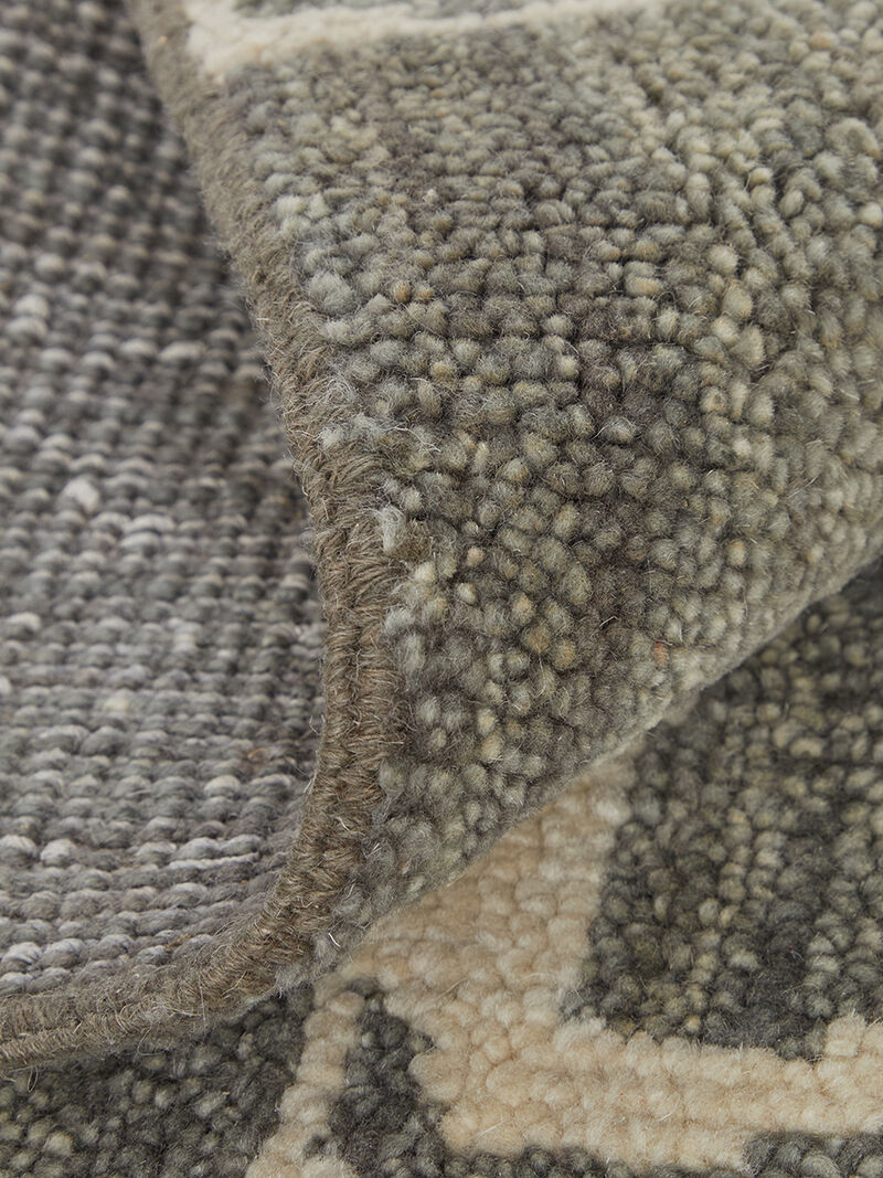 Sutton T6003 Pewter/Green 5'6" x 8'6" Rug By Thom Filcia