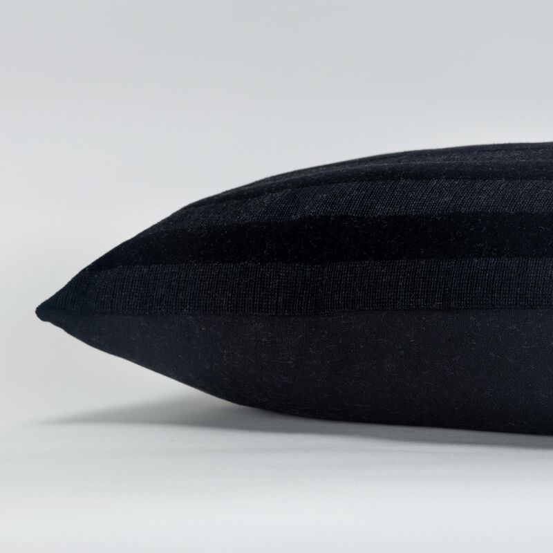 T21577 Pillow